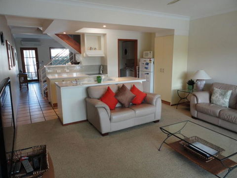 Noosa Entrance Waterfront Resort - Tweed Heads Accommodation 8