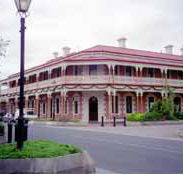 Jens Town Hall Hotel - Tweed Heads Accommodation