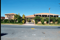 Grand Manor Motor Inn - Tweed Heads Accommodation 0