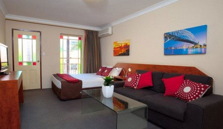 Central Railway Hotel - Tweed Heads Accommodation 0
