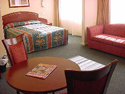 Embassy Motel - Tweed Heads Accommodation 0