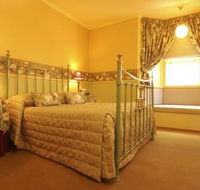 The Russell Hotel - Tweed Heads Accommodation