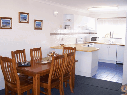 Peninsular Apartments - Tweed Heads Accommodation 4