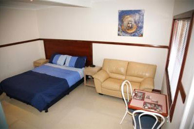 Across Country Motor Inn - Tweed Heads Accommodation 1