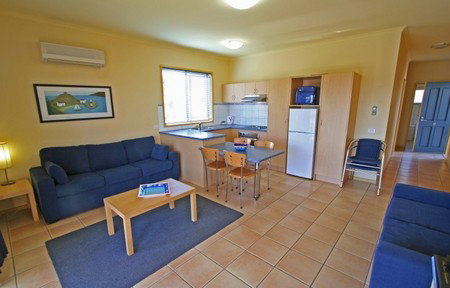 Seaview Motel & Apartments - Tweed Heads Accommodation 1