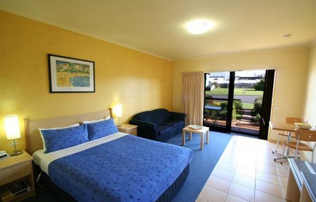 Seaview Motel & Apartments - Tweed Heads Accommodation 2