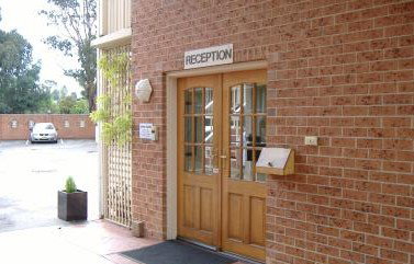Hanging Rock Family Motel - Tweed Heads Accommodation 4