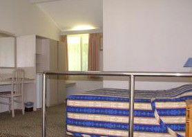 Newcastle Links Motel - Tweed Heads Accommodation 1