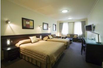 Hyde Park Inn - Tweed Heads Accommodation 0