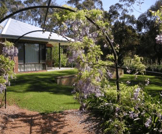Catton Hall Country Homestead - Tweed Heads Accommodation