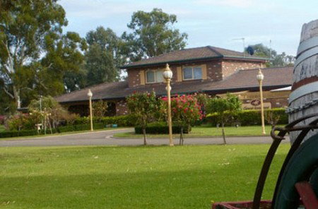 Carriage House Motor Inn - Tweed Heads Accommodation 0