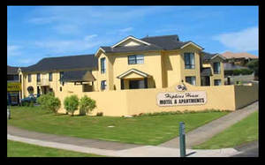 Hopkins House Motel & Apartments - Tweed Heads Accommodation 1