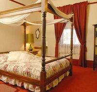 Mickey Bourkes Koroit Hotel - Tweed Heads Accommodation
