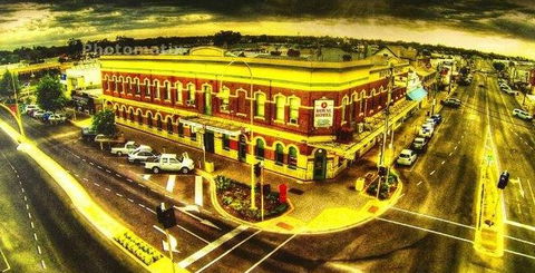 Royal Hotel - Tweed Heads Accommodation 0