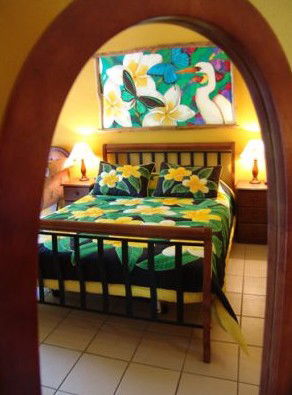 Airlie Beach Myaura Bed And Breakfast - Tweed Heads Accommodation 3