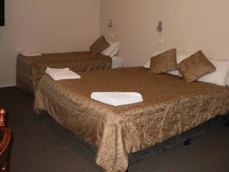 Colonial Village Motel - Tweed Heads Accommodation 4