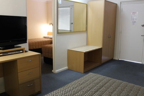 Armidale Motel - Tweed Heads Accommodation 1
