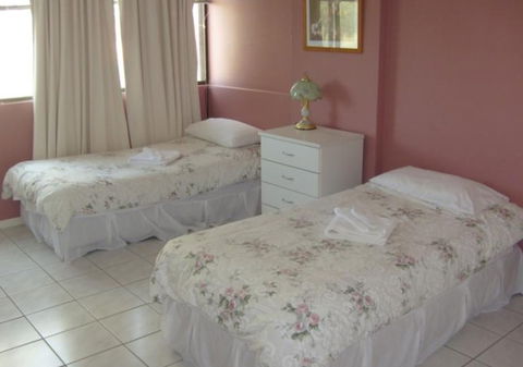 Queensleigh Holiday Apartments - Tweed Heads Accommodation 3