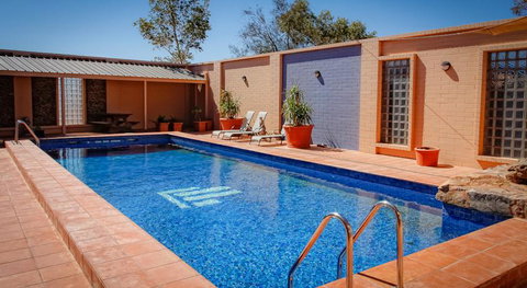 Desert Cave Hotel - Tweed Heads Accommodation 0