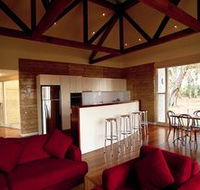 The Menzies Retreat - Tweed Heads Accommodation