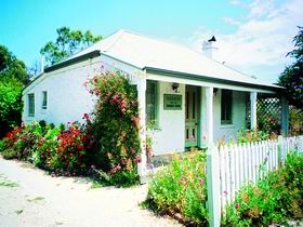 Sarah's Cottage - Tweed Heads Accommodation 0