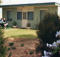 Oaklands Fishing Cottage - Tweed Heads Accommodation