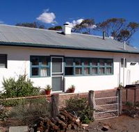 Wirrealpa Station Cottage - Tweed Heads Accommodation