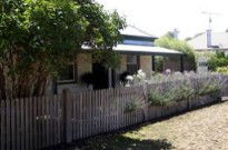 Georgie's Cottage - Tweed Heads Accommodation 1