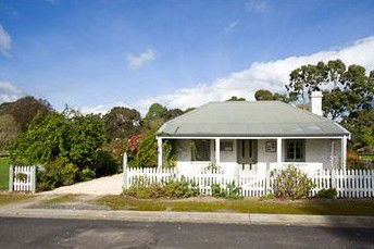 Sarah's Cottage - Tweed Heads Accommodation 1