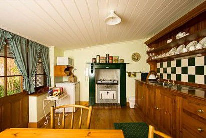 Sarah's Cottage - Tweed Heads Accommodation 5