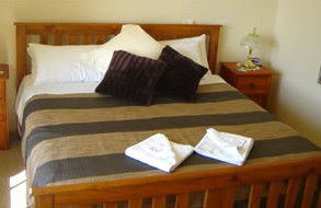Riverfront Retreat - Tweed Heads Accommodation 4