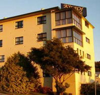 Menai Hotel - Tweed Heads Accommodation
