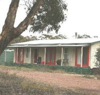Christmas Tree Cottage - Tweed Heads Accommodation