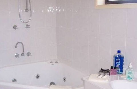 Gardenia Cottage - Tweed Heads Accommodation 4
