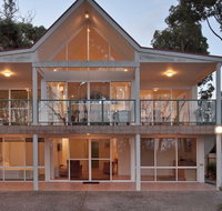 Lochani on the Bay - Tweed Heads Accommodation