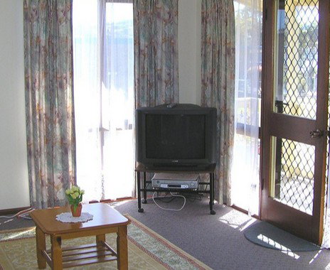 Caribou Close - Unit 1 - Tweed Heads Accommodation 1