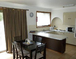 Aunty Mels Dog Friendly Holiday Cottage - Tweed Heads Accommodation 1