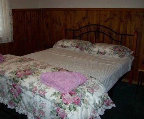Riverland Holiday Cottage - Tweed Heads Accommodation 3