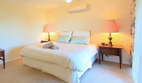 Queens Cottage - Tweed Heads Accommodation 4