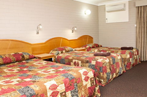 Hilltops Retreat Motor Inn - Tweed Heads Accommodation 2
