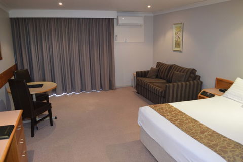 Hilltops Retreat Motor Inn - Tweed Heads Accommodation 3