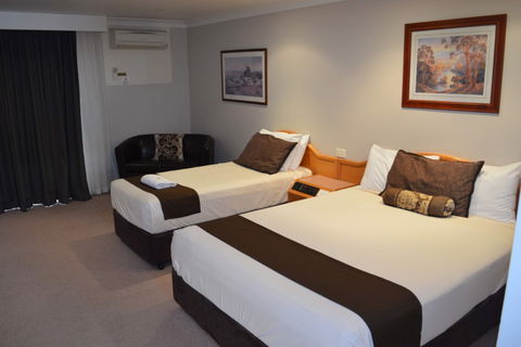 Hilltops Retreat Motor Inn - Tweed Heads Accommodation 7