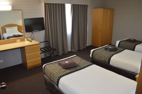 Hilltops Retreat Motor Inn - Tweed Heads Accommodation 8
