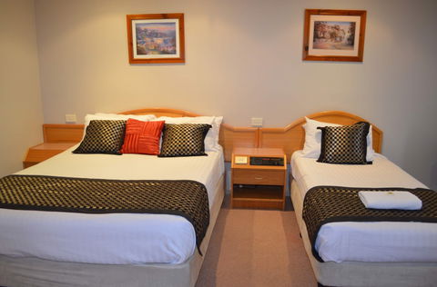 Hilltops Retreat Motor Inn - Tweed Heads Accommodation 9