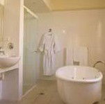 Amazing Country Escapes - Five Frogs - Tweed Heads Accommodation 4