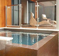 Chandeliers on Abbey - Tweed Heads Accommodation
