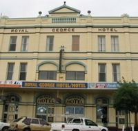 Royal George Motel Hotel - Tweed Heads Accommodation