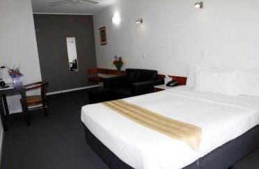 Ayr Travellers Motel - Tweed Heads Accommodation 0
