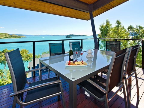 Hamilton Island 'Shorelines' Apartment - Tweed Heads Accommodation 0