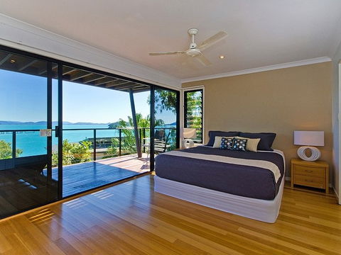 Hamilton Island 'Shorelines' Apartment - Tweed Heads Accommodation 1